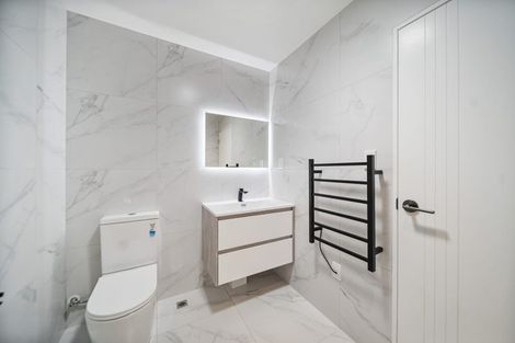 Photo of property in 44c Blakeborough Drive, Forrest Hill, Auckland, 0620