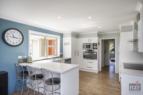 Photo of property in 98 Mount Taylor Drive, Feilding, 4775