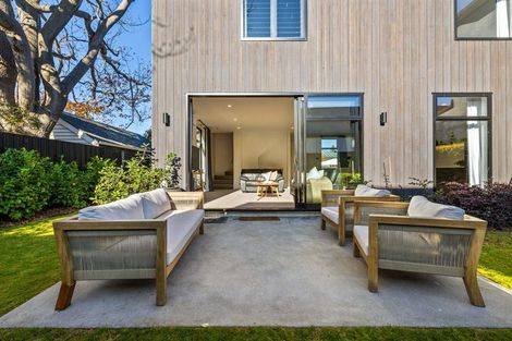 Photo of property in 93 Innes Road, St Albans, Christchurch, 8052