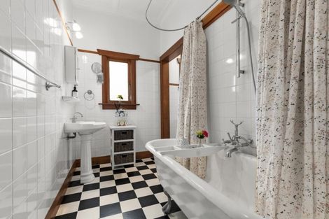 Photo of property in 69 Studholme Street, Morrinsville, 3300