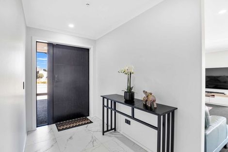 Photo of property in 330 Halswell Junction Road, Halswell, Christchurch, 8025