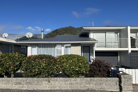 Photo of property in Nelson Square, Picton, 7220