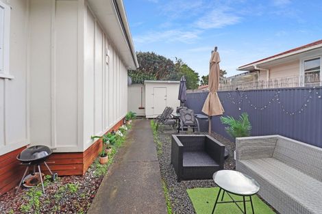 Photo of property in 1a Waldie Grove, Avalon, Lower Hutt, 5011