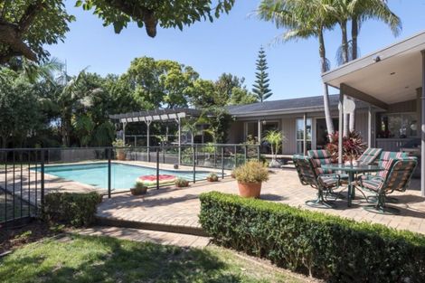 Photo of property in 5 Elimar Drive, Sunnyhills, Auckland, 2010