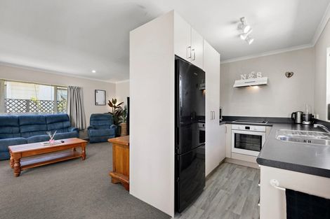 Photo of property in 4a Belray Place, Papamoa Beach, Papamoa, 3118