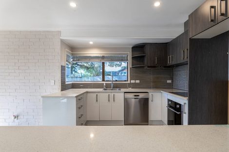 Photo of property in 1/10 Bolton Street, Blockhouse Bay, Auckland, 0600