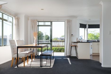 Photo of property in 52 Byron Street, Leamington, Cambridge, 3432