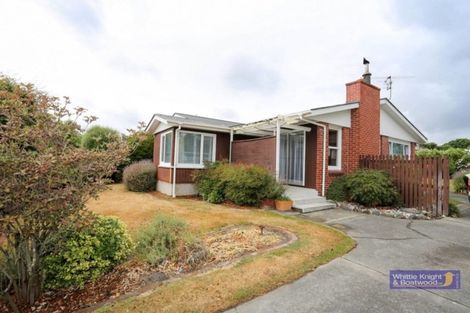 Photo of property in 17 Harrowdale Drive, Avonhead, Christchurch, 8042