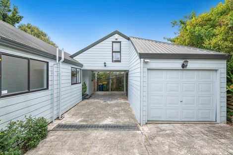 Photo of property in 7 Emery Grove, Bayview, Auckland, 0629