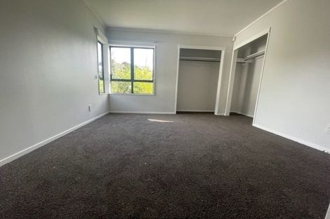 Photo of property in 48 Topliss Drive, Northcross, Auckland, 0632