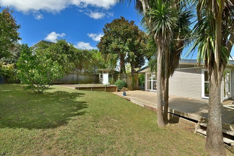 Photo of property in 1/19 Bowman Road, Forrest Hill, Auckland, 0620