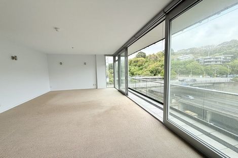 Photo of property in Montreaux Apartments, 3f/164 The Terrace, Wellington Central, Wellington, 6011