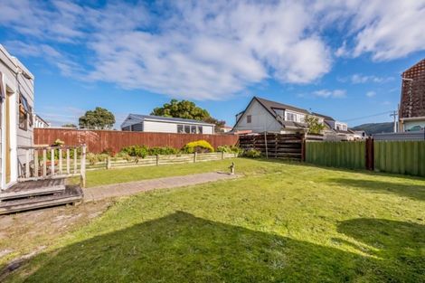 Photo of property in 11 Bay Street, Petone, Lower Hutt, 5012