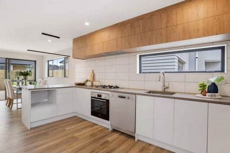 Photo of property in 13 Churchill Road, Murrays Bay, Auckland, 0630