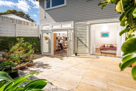 Photo of property in 15a Hoggard Street, Vogeltown, Wellington, 6021