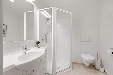 Photo of property in Salisbury Crown, 5/7 Salisbury Avenue, Mount Maunganui, 3116