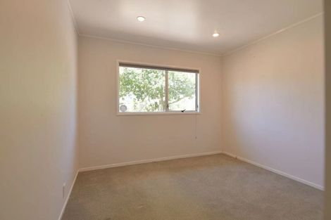 Photo of property in 12 Spargo Road, Massey, Auckland, 0614