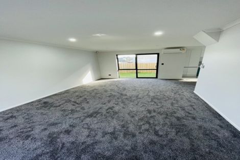 Photo of property in 100a Kimpton Road, Papatoetoe, Auckland, 2025