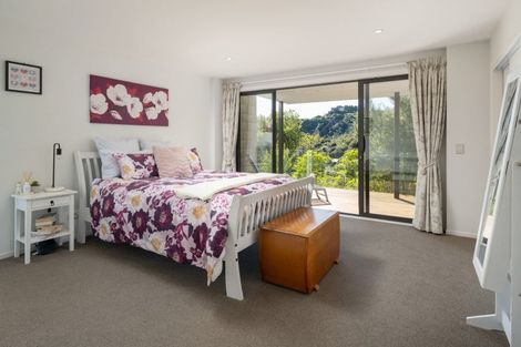 Photo of property in 27 Amelia Crescent, Waikawa, Picton, 7220