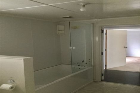 Photo of property in 56 Sherwood Avenue, Te Atatu South, Auckland, 0610