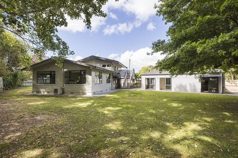 Photo of property in 4 Waicola Drive, Fitzherbert, Palmerston North, 4471