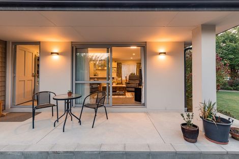 Photo of property in 238 Wainoni Road, Avondale, Christchurch, 8061