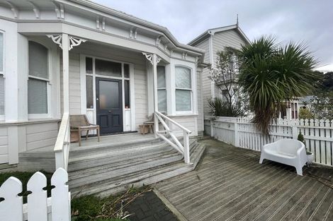Photo of property in 10 Stanley Street, Berhampore, Wellington, 6023