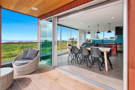 Photo of property in 44 Bway Road, Waihi Beach, 3611