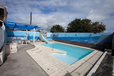 Photo of property in 7 Cracroft Street, Waitara, 4320