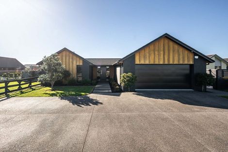 Photo of property in 26 Alan Livingston Drive, Cambridge, 3434