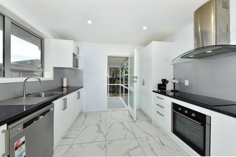 Photo of property in 36c Waimairi Road, Upper Riccarton, Christchurch, 8041