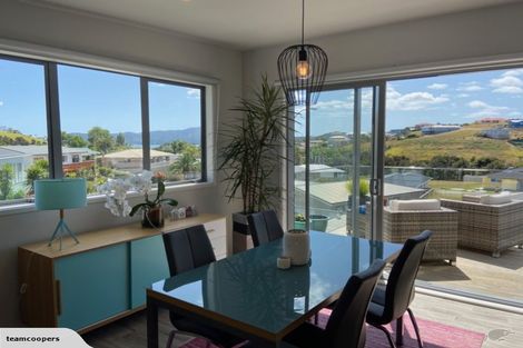 Photo of property in 7 Protea Drive, Cable Bay, 0420