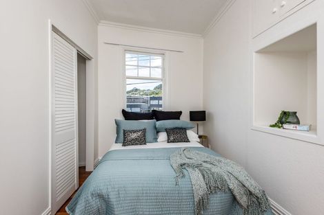 Photo of property in 2 Gordon Street, Newtown, Wellington, 6021
