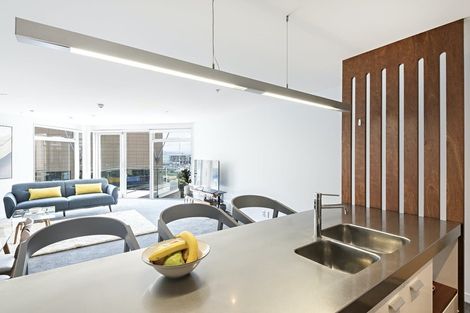 Photo of property in Piermont Apartments, 5b/82 Cable Street, Te Aro, Wellington, 6011