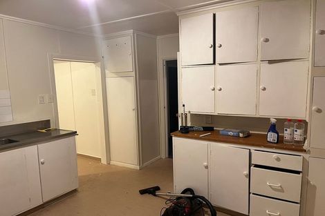 Photo of property in 9 Atiawa Crescent, Waiwhetu, Lower Hutt, 5010