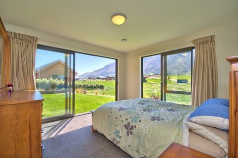 Photo of property in 10 Pendeen Crescent, Jacks Point, Queenstown, 9371