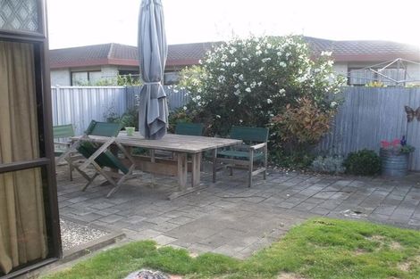 Photo of property in 3/506 Saint Aubyn, Hastings, 4122