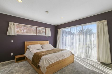 Photo of property in 35 Camellia Terrace, Maungaraki, Lower Hutt, 5010