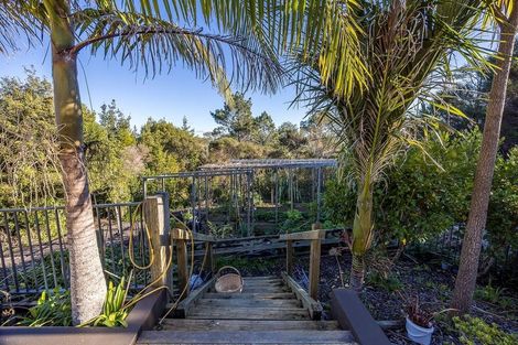 Photo of property in 106 Hillcrest Road, Hatfields Beach, Orewa, 0931