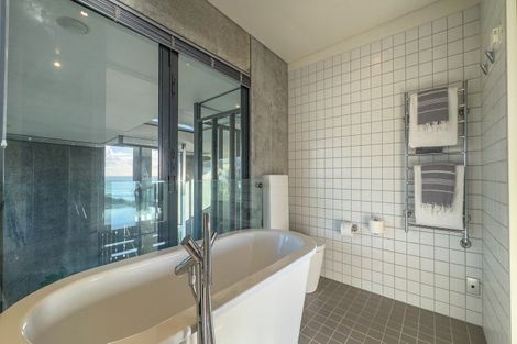 Photo of property in 220b Beverley Terrace, Whangamata, 3620