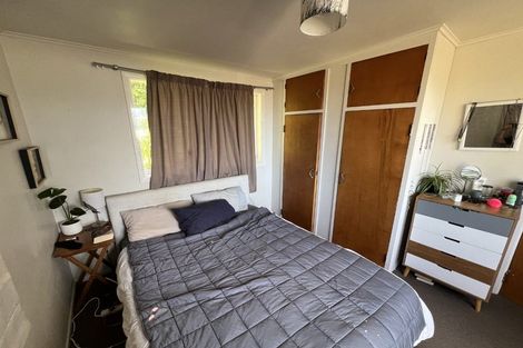 Photo of property in 2 Milne Terrace, Island Bay, Wellington, 6023