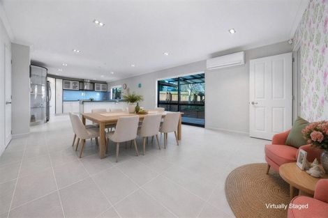 Photo of property in 22 Travis View Drive, Fairview Heights, Auckland, 0632