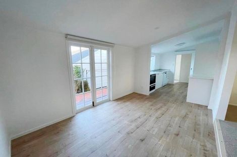 Photo of property in 1/5 Folkestone Street, Murrays Bay, Auckland, 0630