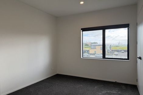 Photo of property in 5 Pilot Drive, Hobsonville, Auckland, 0616