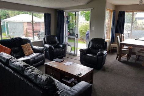 Photo of property in 29 Leeston And Lake Road, Leeston, 7632