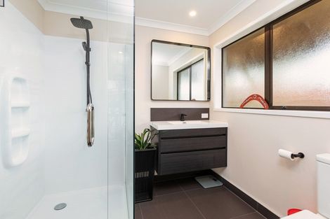 Photo of property in 57 St Annes Crescent, Wattle Downs, Auckland, 2103