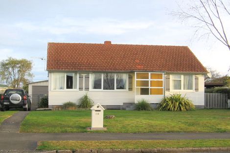Photo of property in 16 Slim Street, Bader, Hamilton, 3206