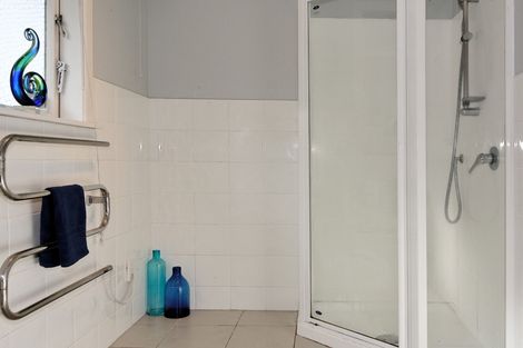 Photo of property in 24 Cutler Street, New Lynn, Auckland, 0600