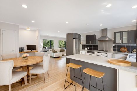 Photo of property in 415 Welcome Bay Road, Welcome Bay, Tauranga, 3175