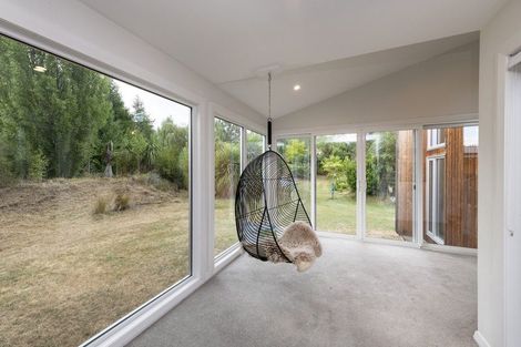 Photo of property in 2 Wineberry Lane, Wanaka, 9305